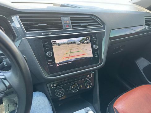 Used 2019 Volkswagen Tiguan SEL Premium R-Line w/ 3rd Row Seat Package AWD/4WD image 11