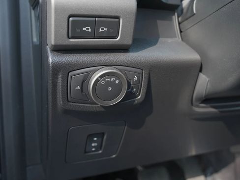 Used 2017 Ford F150 Raptor w/ Equipment Group 802A Luxury image 10