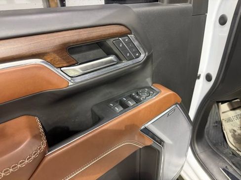 Certified 2024 GMC Sierra 2500 Denali Ultimate image 10