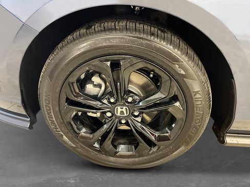 New 2025 Honda Accord SE image 10