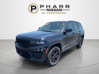 Used 2025 Jeep Grand Cherokee Altitude AWD/4WD video 1