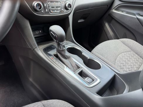 Used 2024 Chevrolet Equinox LT FWD image 20