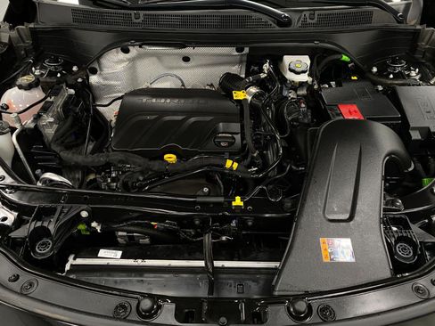 Used 2026 Buick Envista Sport Touring w/ Convenience I Package FWD image 11