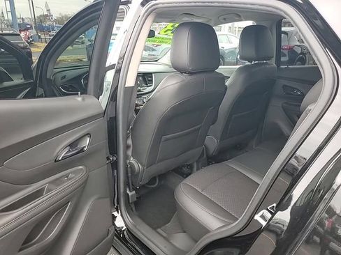 Used 2022 Buick Encore Preferred w/ Safety Package image 27