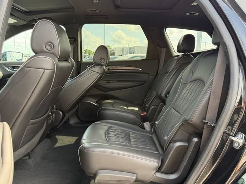Used 2023 Buick Enclave Avenir w/ Avenir Technology Package AWD/4WD image 18