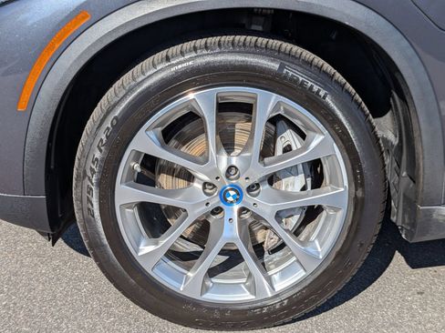 Used 2022 BMW X5 xDrive45e w/ Climate Comfort Package AWD/4WD image 10