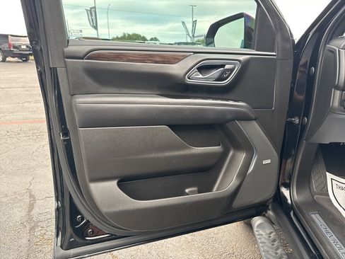 Used 2021 Chevrolet Tahoe Z71 image 12