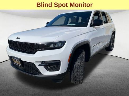 Used 2023 Jeep Grand Cherokee Limited w/ Luxury Tech Group II image 5