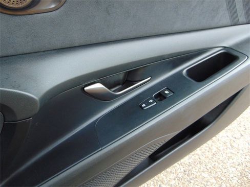 Used 2022 Hyundai Elantra N image 27