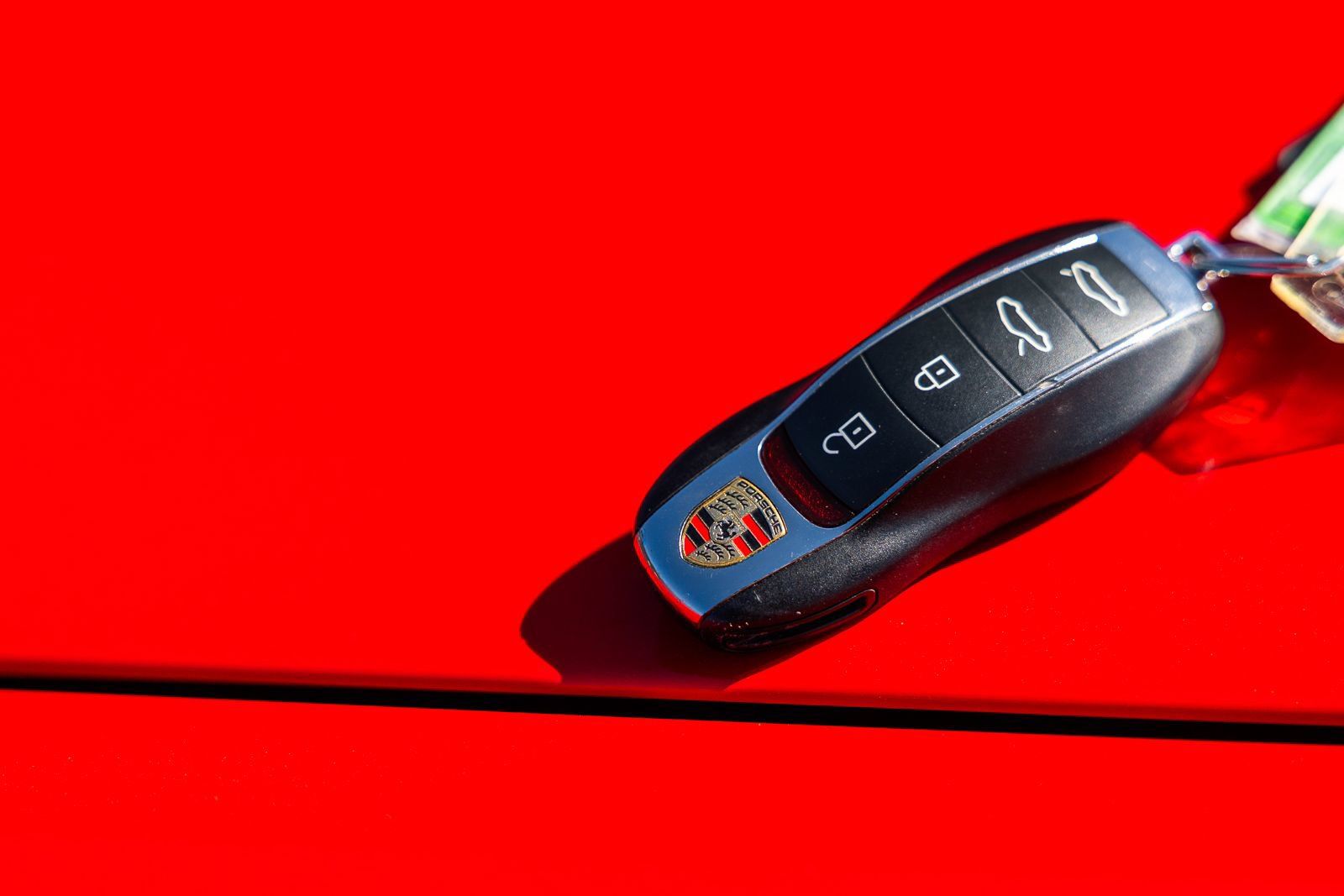 Used 2019 Porsche 718 Boxster RWD image 32