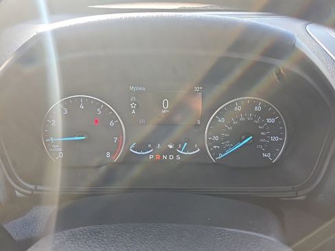 Used 2021 Ford EcoSport SE w/ SE Convenience Package image 12