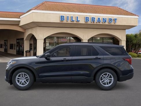 Used 2026 Ford Explorer Active AWD/4WD image 5