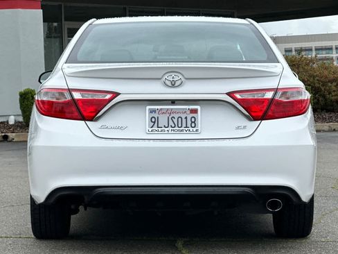 Used 2017 Toyota Camry SE image 8