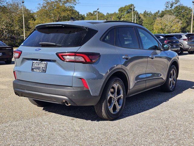 Used 2025 Ford Escape ST-Line Select AWD/4WD image 6