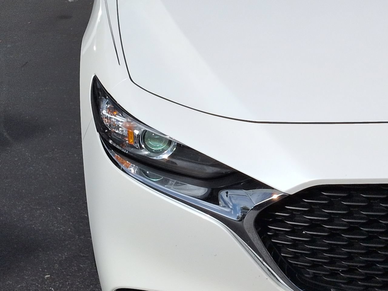 Used 2024 MAZDA MAZDA3 s FWD image 10