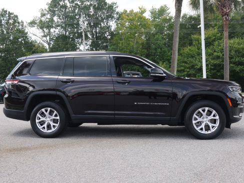 Used 2022 Jeep Grand Cherokee L Limited AWD/4WD image 6