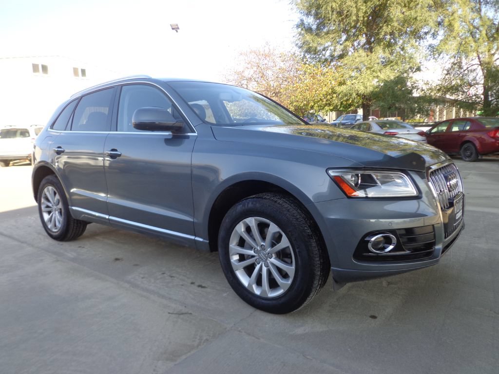 Used 2015 Audi Q5 2.0T Premium Plus w/ Technology Package AWD/4WD image 3