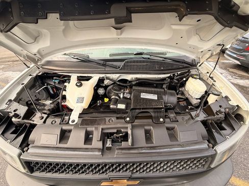 Used 2019 Chevrolet Express 2500 w/ Communications Package image 12