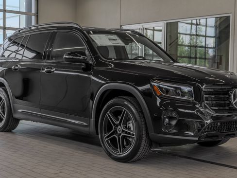 New 2026 Mercedes-Benz GLB 250 4MATIC image 12