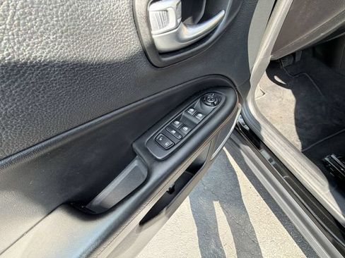 Used 2020 Jeep Compass Limited AWD/4WD image 22