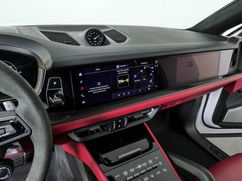 New 2026 Porsche Cayenne GTS AWD/4WD image 12