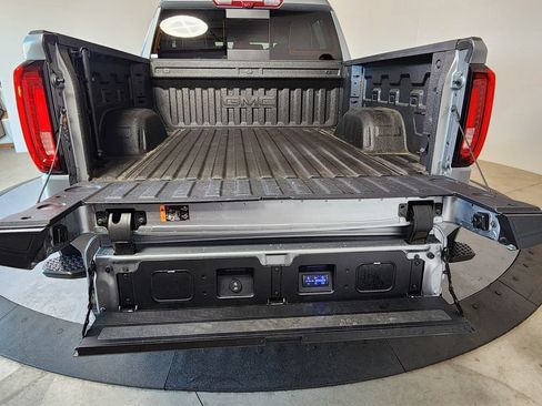 Used 2025 GMC Sierra 1500 Denali Ultimate AWD/4WD image 17