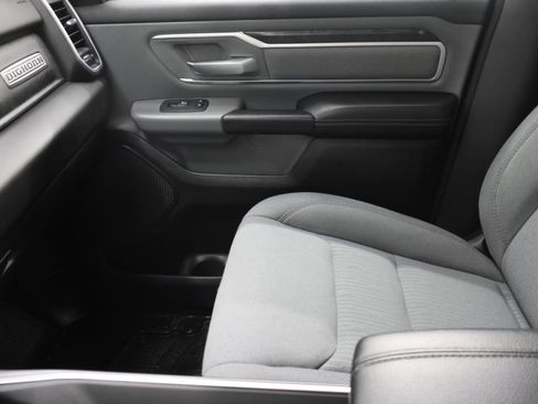 Used 2020 RAM 1500 Big Horn AWD/4WD image 13