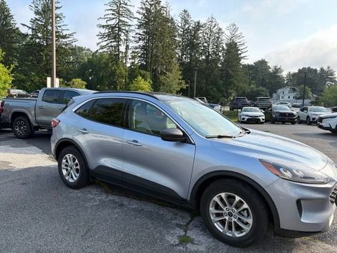 Used 2022 Ford Escape SE w/ Cold Weather Package AWD/4WD image 13