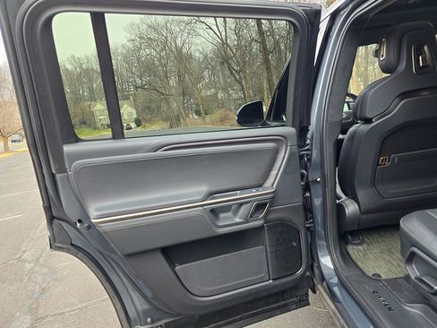 Used 2024 Rivian R1S Adventure image 33