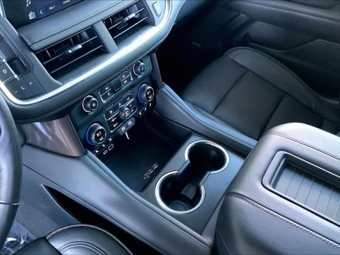 Used 2022 Chevrolet Tahoe High Country image 16