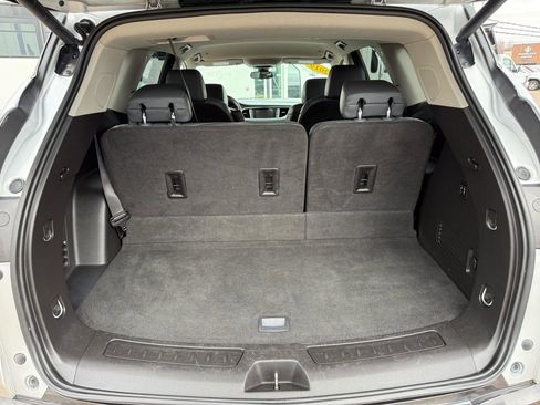 Used 2019 Buick Enclave Premium image 20