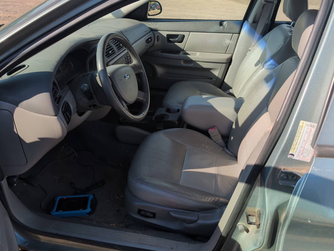Used 2006 Ford Taurus SEL FWD image 19