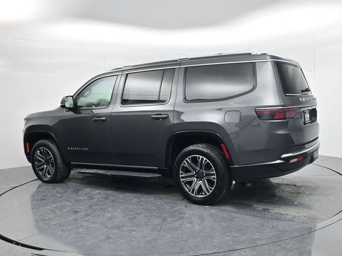 Used 2024 Jeep Wagoneer Series II image 5