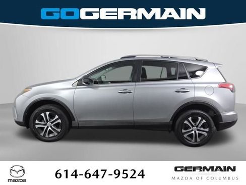 Used 2016 Toyota RAV4 LE image 11