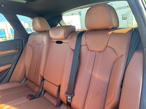 Used 2022 Audi Q5 2.0T Prestige image 27