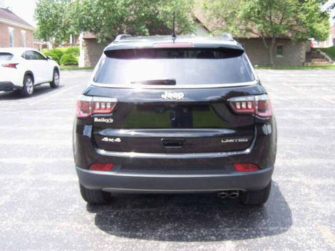 Used 2018 Jeep Compass Limited image 4