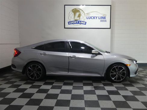 Used 2019 Honda Civic Sport image 6