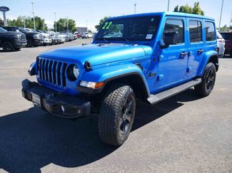 Used 2022 Jeep Wrangler Unlimited Sahara AWD/4WD video 3