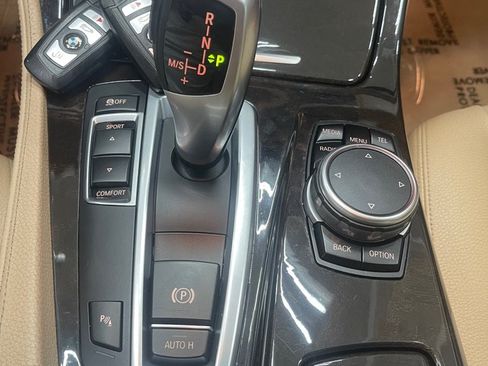 Used 2015 BMW 528i Sedan RWD image 31