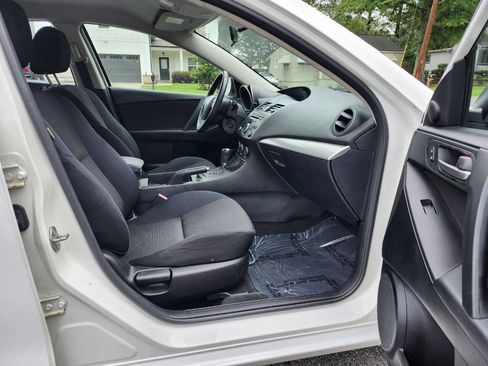 Used 2013 MAZDA MAZDA3 i Touring FWD image 5