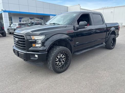 Used 2017 Ford F150 Lariat image 2