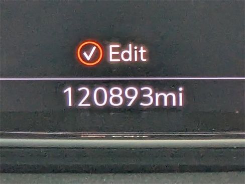 Used 2020 GMC Sierra 2500 Denali w/ Technology Package image 25