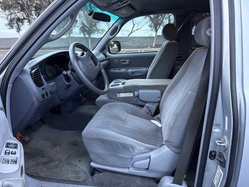 Used 2000 Toyota Tundra SR5 image 11