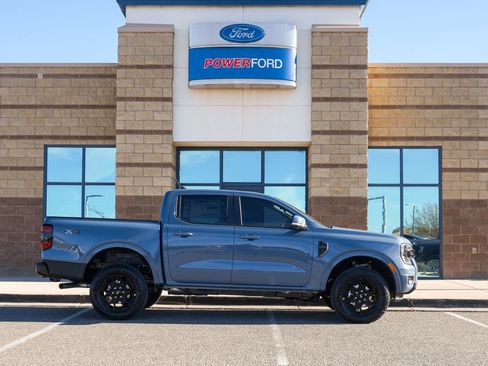 New 2025 Ford Ranger Lariat w/ Black Appearance Package image 5