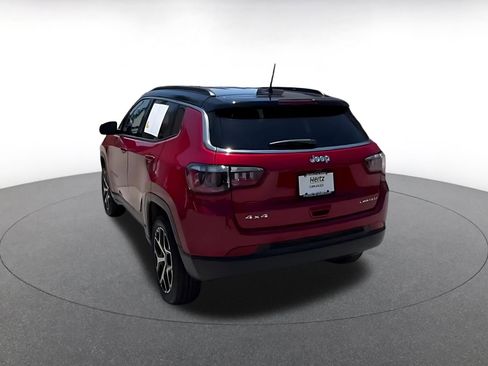 Used 2025 Jeep Compass Limited AWD/4WD image 12