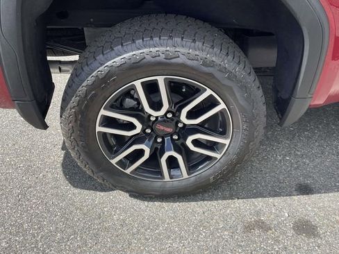 New 2026 GMC Sierra 1500 AT4 w/ AT4 Premium Package AWD/4WD image 9
