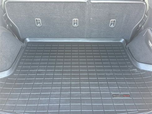 Used 2025 Genesis GV70 3.5T Sport image 11