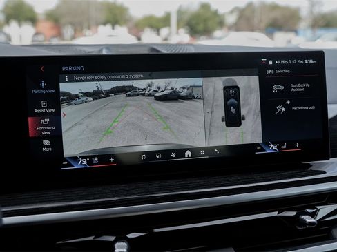 Used 2025 BMW X5 M60i image 25