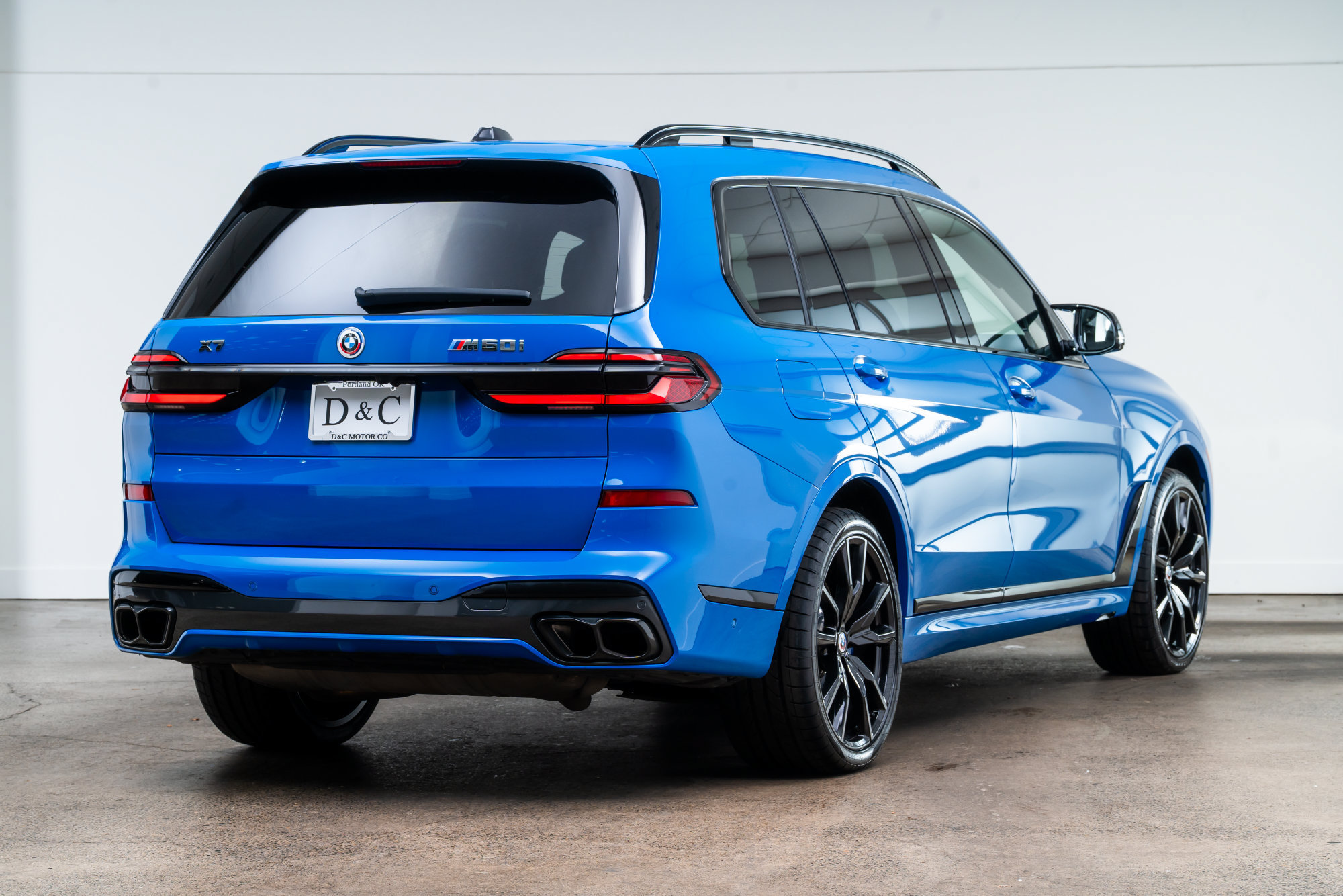 Used 2024 BMW X7 M60i w/ Executive Package AWD/4WD image 7
