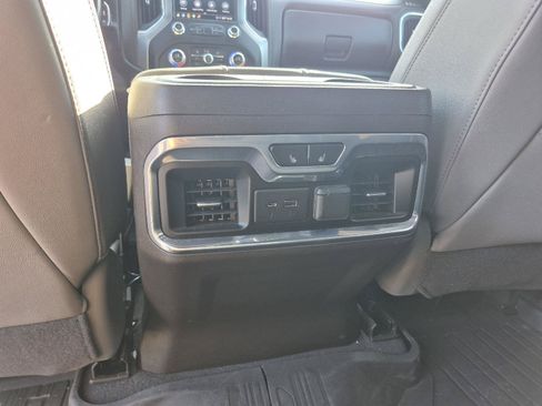 Used 2021 GMC Sierra 1500 SLT RWD image 11